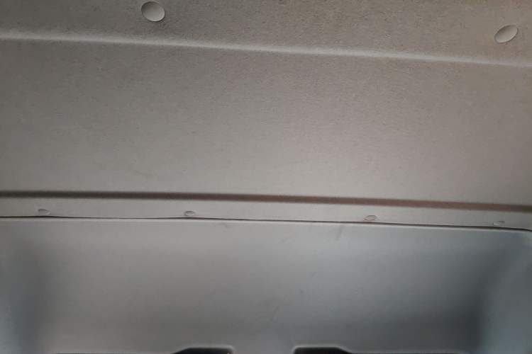 Used JMC Transit 2019 2.8T Commercial Version Short Wheelbase Mid-Roof 6-Seater China VI JX493