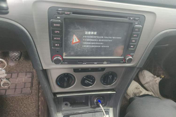 Used Volkswagen Lavida 2013 1.4TSI Manual Comfort Edition