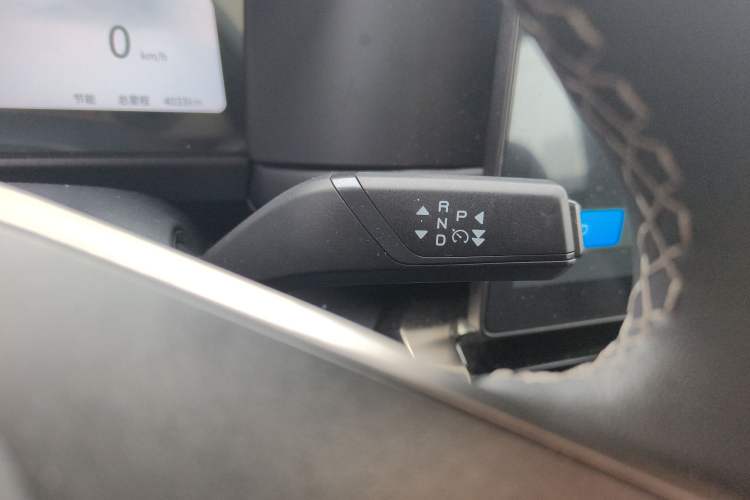 Used iCAR 03T 2024 501km Four-wheel Drive Long-Range Version Gear Lever