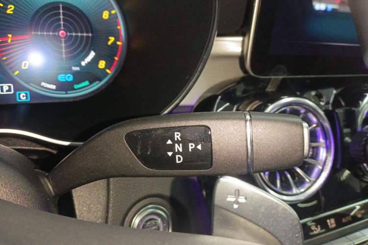 Used Mercedes-Benz C-Class 2021 C 260 Star Edition Gear Lever