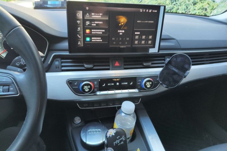 Used Audi A4L 2022 40 TFSI Luxury Dynamic Model
