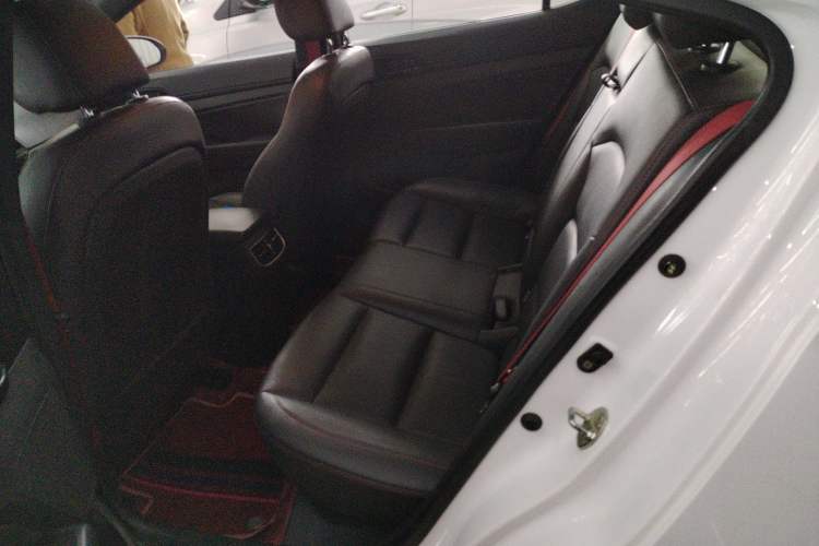 Used Hyundai Elantra (6th Generation / Lingdong) 2019 1.4T Dual-Clutch Xuan Dong · Dynamic Model