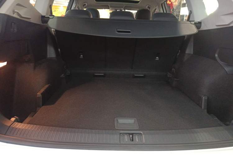 Used Volkswagen Tiguan L 2020 330TSI Automatic Two-Wheel Drive Smart Luxury Edition China VI Standard