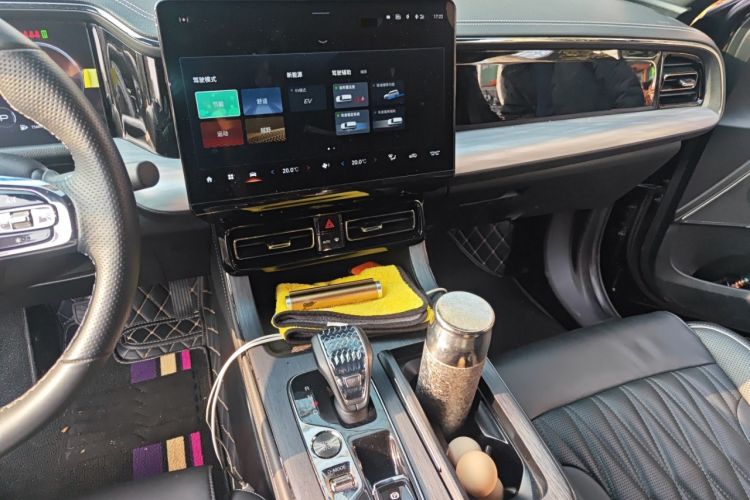 Used GAC Trumpchi GS8 2022 Double-Energy Series 2.0TM Four-Wheel Drive Premium Edition (7 Seats) Audio And AC Panel