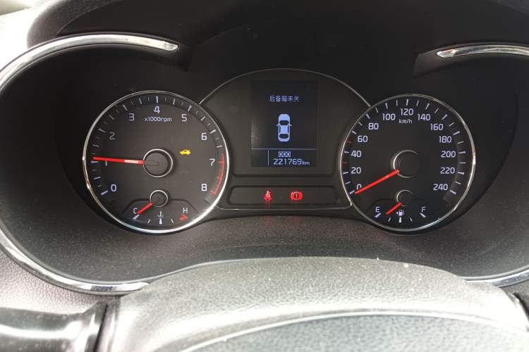 Used Kia K3 2015 1.6L Manual GLS Instrument Cluster