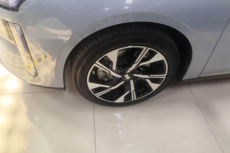 Used Geely Galaxy L6 2023 125km Starship