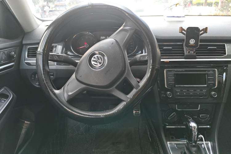 Used Volkswagen C-TREK 2017 230TSI DSG Comfort Version