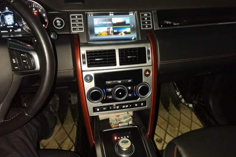 Used Land Rover Discovery Sport 2019 240 PS SE Dynamic Version China V Standard