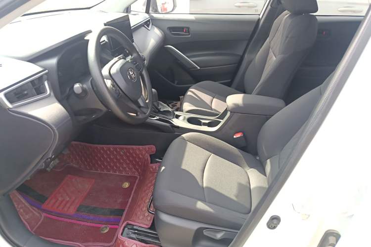 Used Toyota Corolla Cross 2023 2.0L Pioneer Edition Left Front Seat