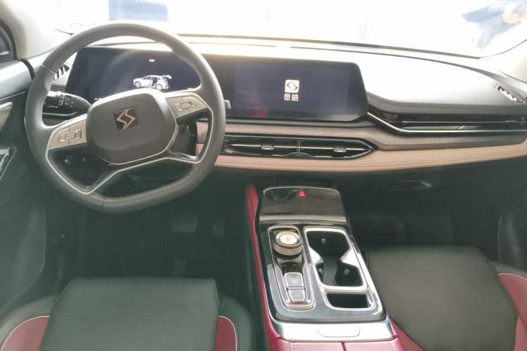 Used SOL QX 2022 300T DCT Moon Exploration Edition
