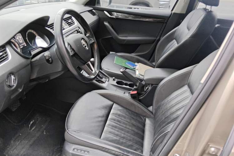 Used Skoda Octavia 2019 TSI280 DSG Flagship Edition
