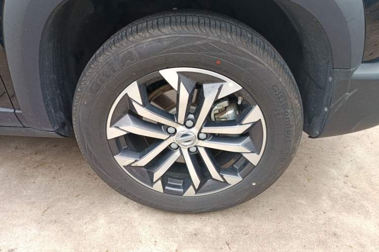 Used Haval DARGO 2022 1.5T DCT Two-Wheel Drive Border Collie Edition Right Front Wheel Hub