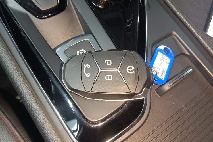 Used Lynk & Co 03 2020 1.5TD DCT JingPro Edition Vehicle Key