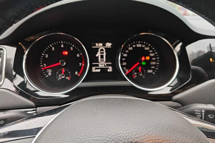 Used Volkswagen Sagitar 2017 180TSI Automatic Luxury Edition