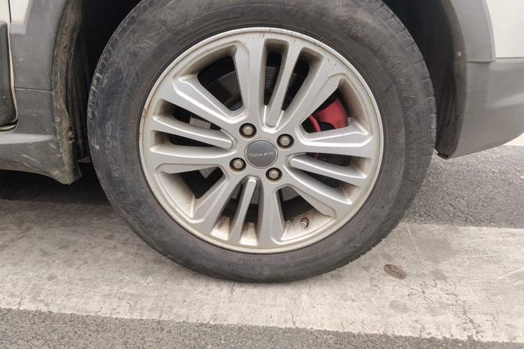 Used Haval H1 2015 1.5L AMT Urban Model Right Front Wheel Hub