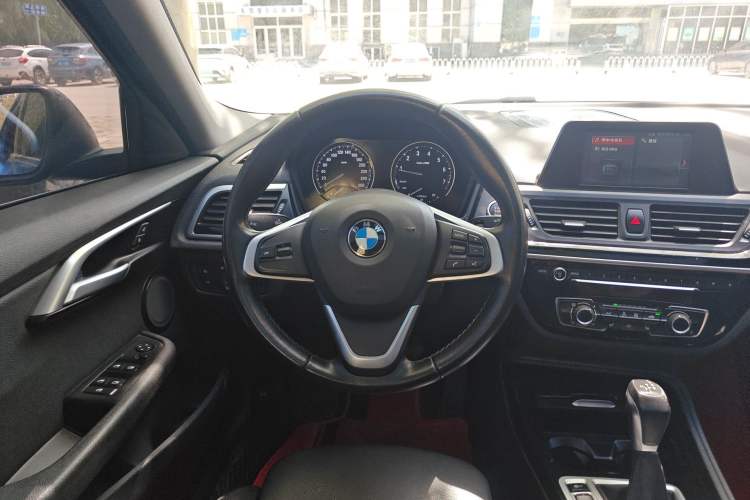 Used BMW 1 Series 2018 118i Sport Edition Steering Wheel