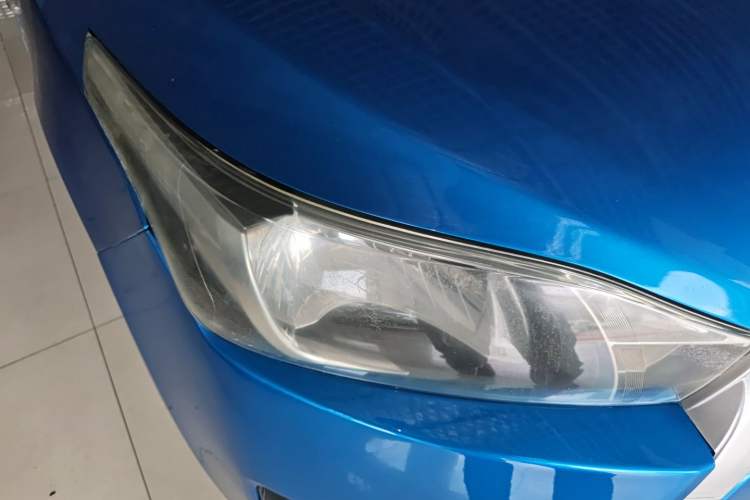 Used Toyota YARiS L Zhi Xuan 2014 1.5G Automatic Xuan Dong Edition Right Front Headlight