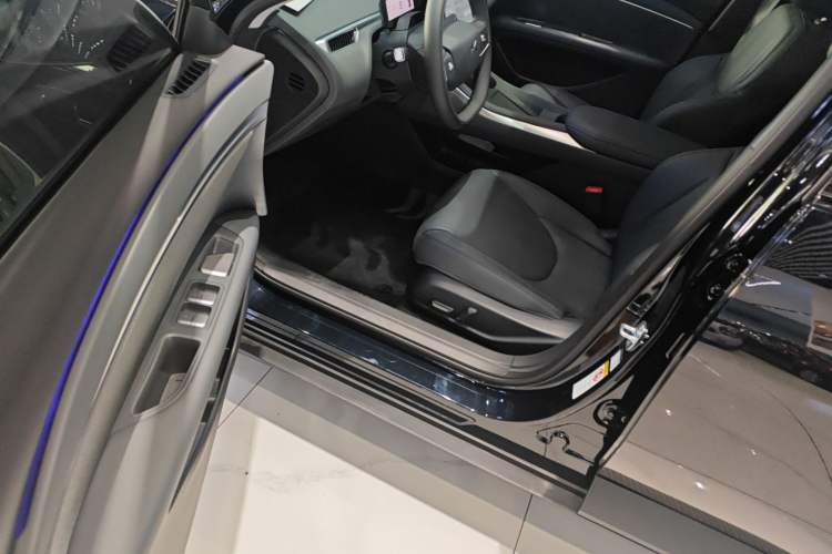 Used XPeng MONA M03 2024 620 with Ultra-Long Range
