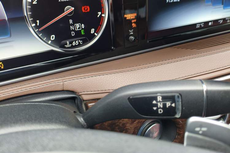 Used Mercedes-Benz S-Class 2016 S 320 L Business Model
