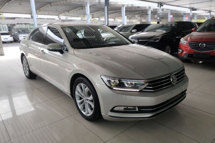 Used Volkswagen Magotan 2018 Facelift 330TSI DSG Luxury Model
