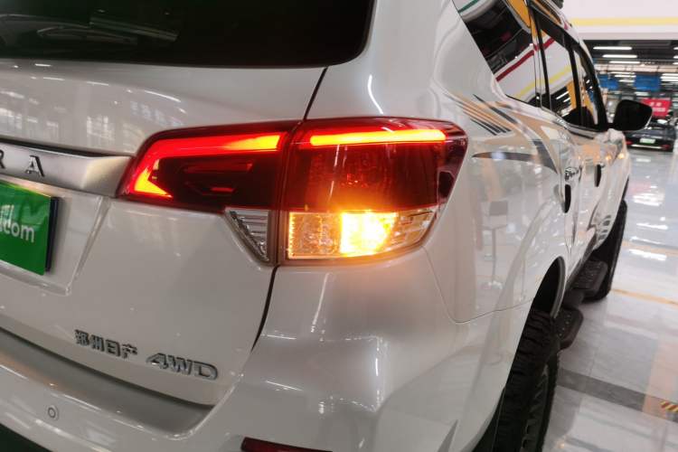 Used Nissan Terra 2020 2.5L XL Upper 4WD Automatic Four-Wheel Drive Luxury Edition Right Rear Taillight