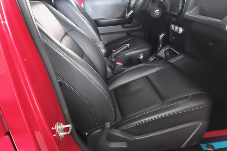 Used BAIC Off-Road BJ40 2016 40L 2.3T Automatic All-Wheel Drive Premium Edition
