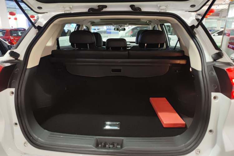 Used Geely Auto Emgrand X7 Sport 2016 1.8TD Automatic ZhiShang Model