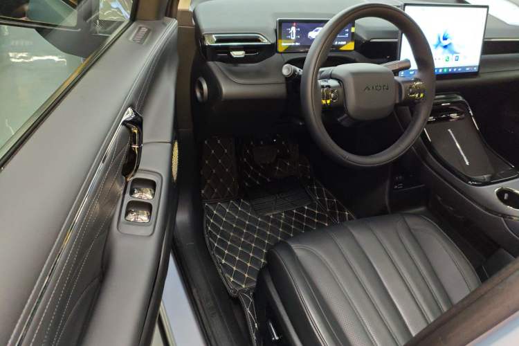 Used AION V 2024 Aion Tyrannosaurus 650 LiDAR Edition
