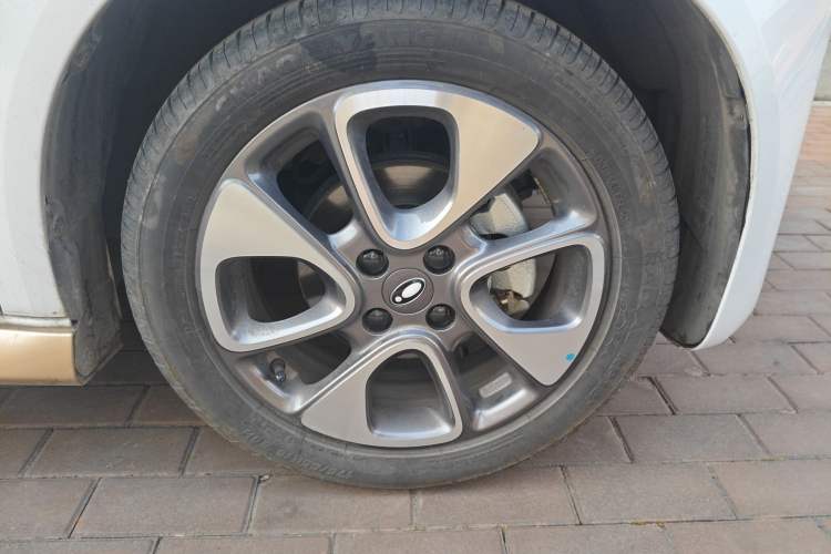 Used ORA White Cat 2022 Xiaoyue Mao Edition 401 km Flagship Model Lithium Ternary