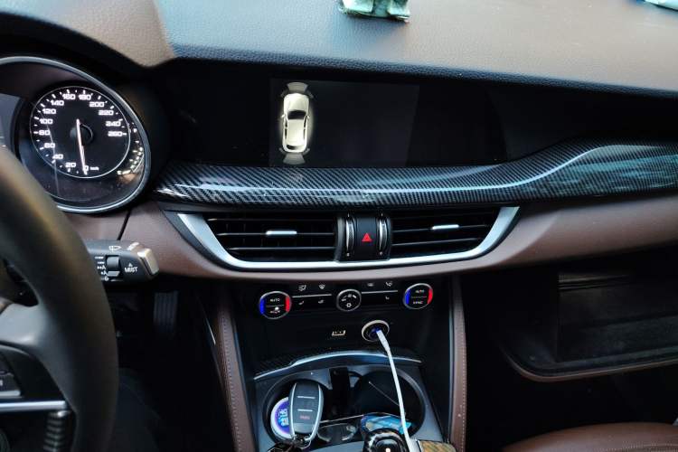 Used Alfa Romeo Stelvio 2017 2.0T 200HP Elite Edition