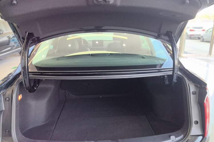 Used Hongqi E-QM5 2021 Charging Version Flagship Edition
