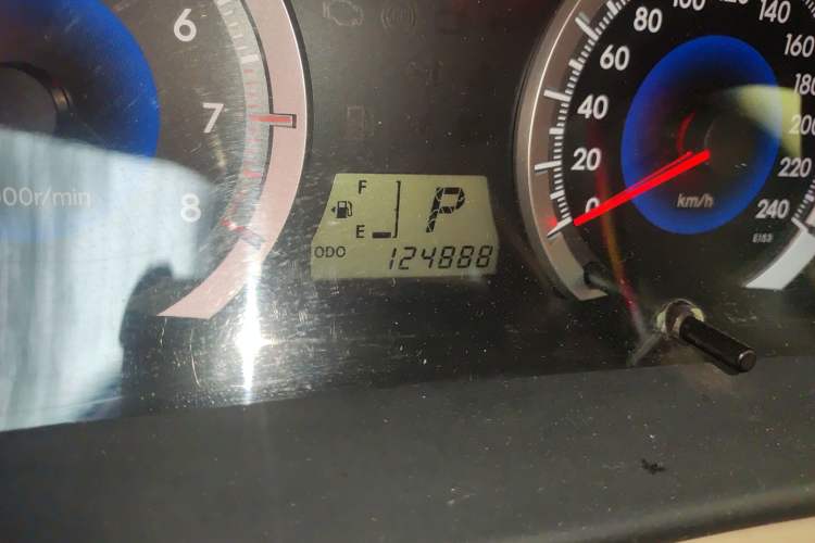 Used Toyota Corolla EX 2013 1.6L Automatic Luxury Edition