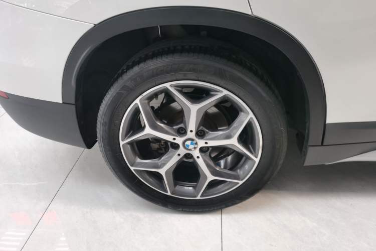 Used BMW X1 2018 sDrive18Li Luxury Model
