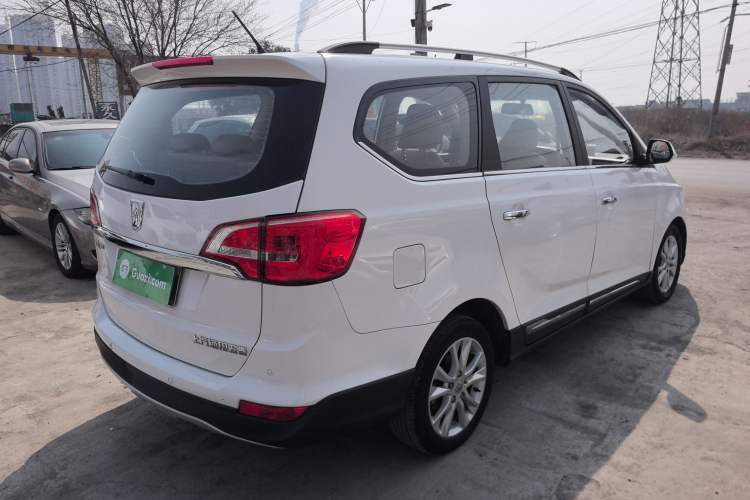 Used Baojun 730 2016 1.5L Manual Comfort Version 7 Seats China V Emission Standard

