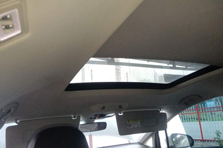 Used Volkswagen Viloran 2024 330TSI Luxury Edition Headliner