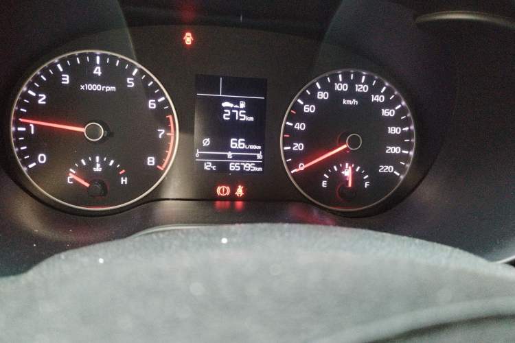 Used Kia K2 2017 Sedan 1.4L Manual Transmission GLS Odometer Close Up