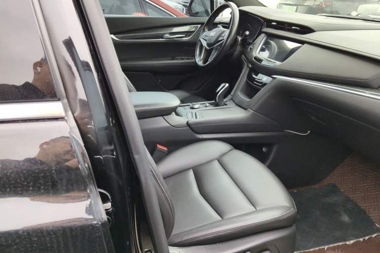 Used Cadillac XT5 2021 2.0T Two-Wheel Drive Luxury Version