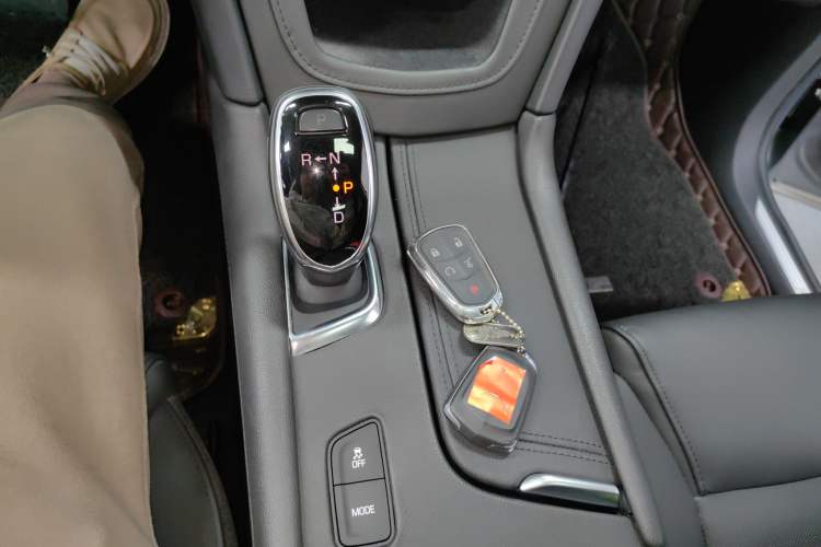 Used Cadillac XT5 2018 25T Luxury Model
