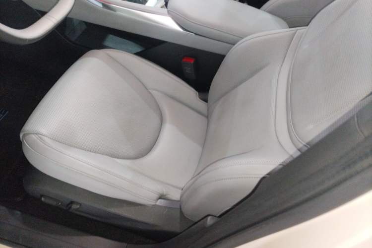 Used XPeng MONA M03 2024 620 with Ultra-Long Range Left Front Seat