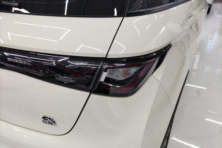 Used BYD Dolphin 2023 420 km Fashion Edition