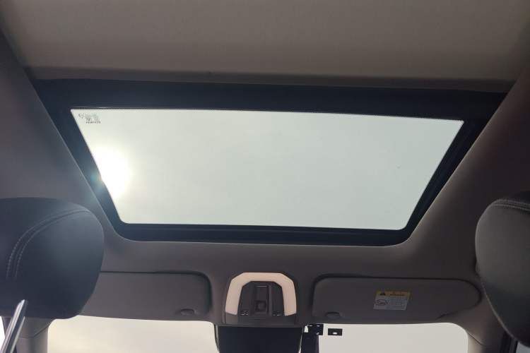 Used Venucia Star 2023 260T Starful Achievement Edition Pro