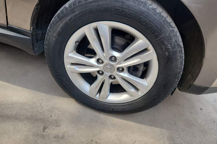 Used Hyundai ix35 2012 2.0L Automatic Two-Wheel Drive Elite Edition GLS
