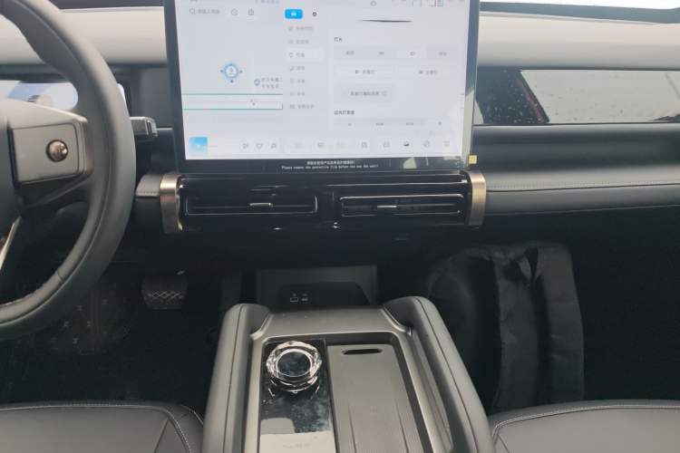 Used iCAR 03T 2024 501km Four-wheel Drive Long-Range Version Audio And AC Panel