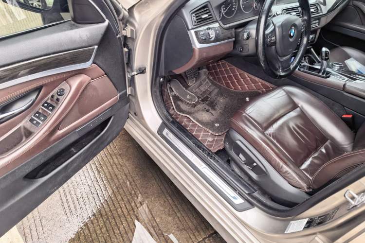 Used BMW 5 Series 2014 525Li Luxury Design Package Driver Seat