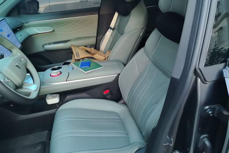 Used Deepal S07 2025 285Max Huawei Qiankun Intelligent Driving ADS SE Range-Extended Version Left Front Seat