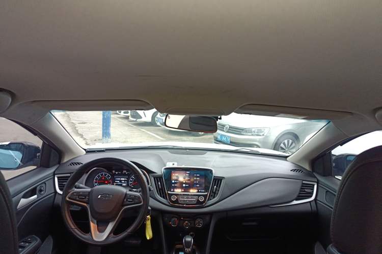 Used Chevrolet Monza 2020 Light Hybrid Redline 320T Dual-Clutch Joyful Edition