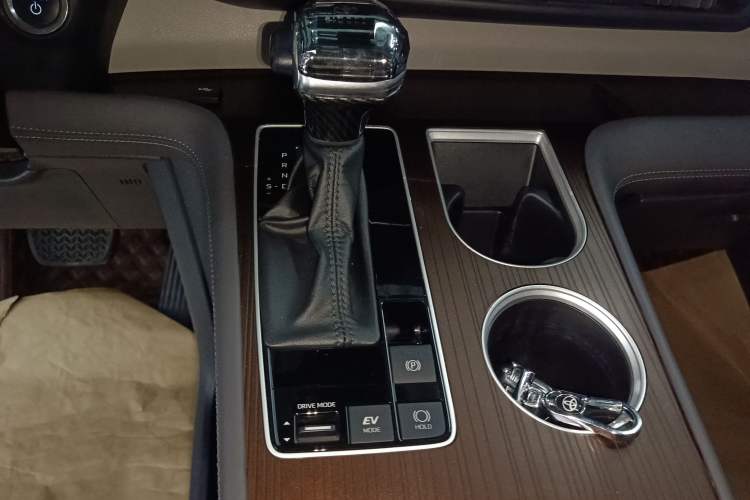 Used Toyota SIENNA 2024 2.5L Hybrid Comfort Edition
