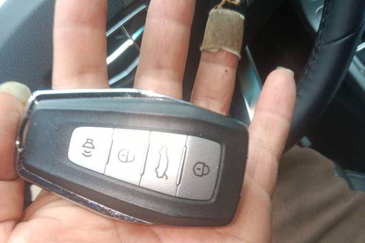 Used Geely Auto Emgrand 2019 Leading Edition 1.5L CVT Upward Asian Games Edition China VI