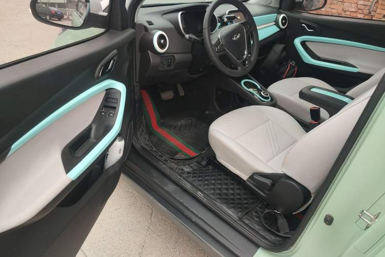 Used Chery New Energy Little Ant 2021 200 000 Yuan "Ant Fan" Edition Energized Version NMC Lithium Battery 301 km Interior 3