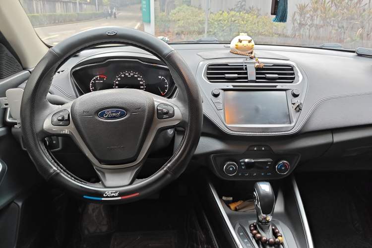 Used Ford Escort 2017 Happiness Edition 1.5L Automatic Fashion Version